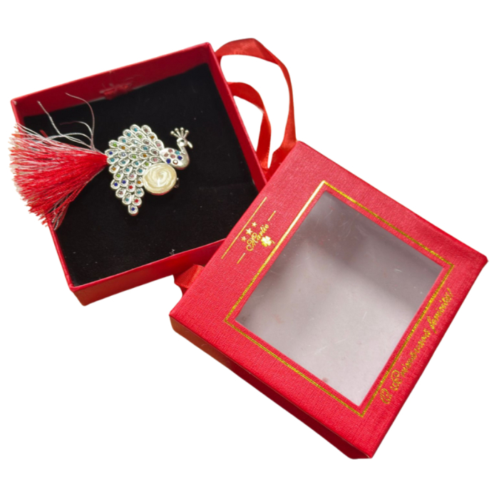 Brosa Paun Martisor cu Strasuri Multicolore si Perla Sidefata in Cutie de Cadou [1]