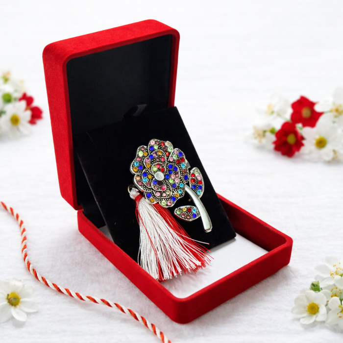 Brosa trandafir martisor cu strasuri multicolore si snur in cutie de catifea [2]