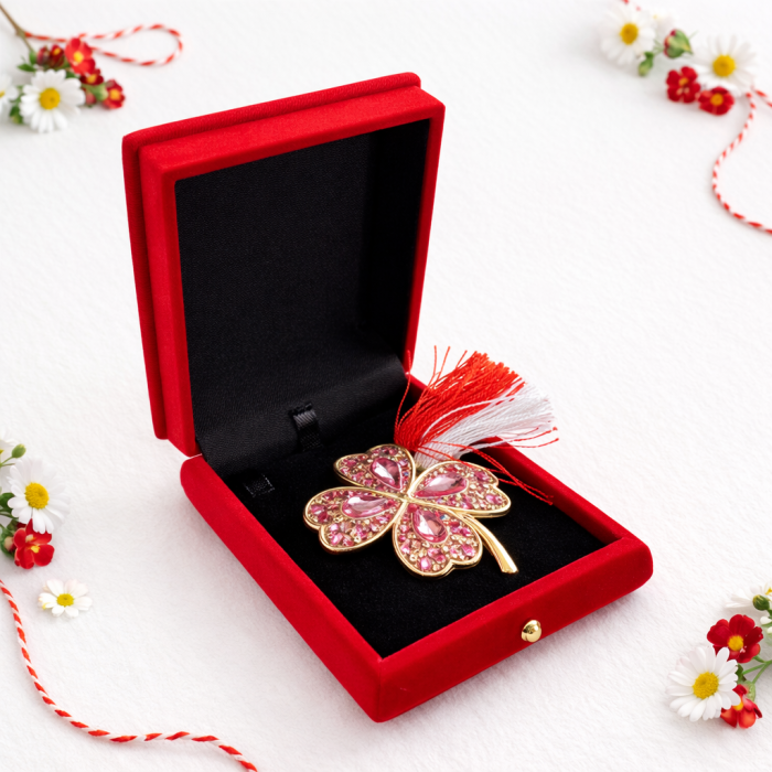 Brosa Trifoi Martisor cu Cristale Roz si Snur in Cutie Catifea [2]