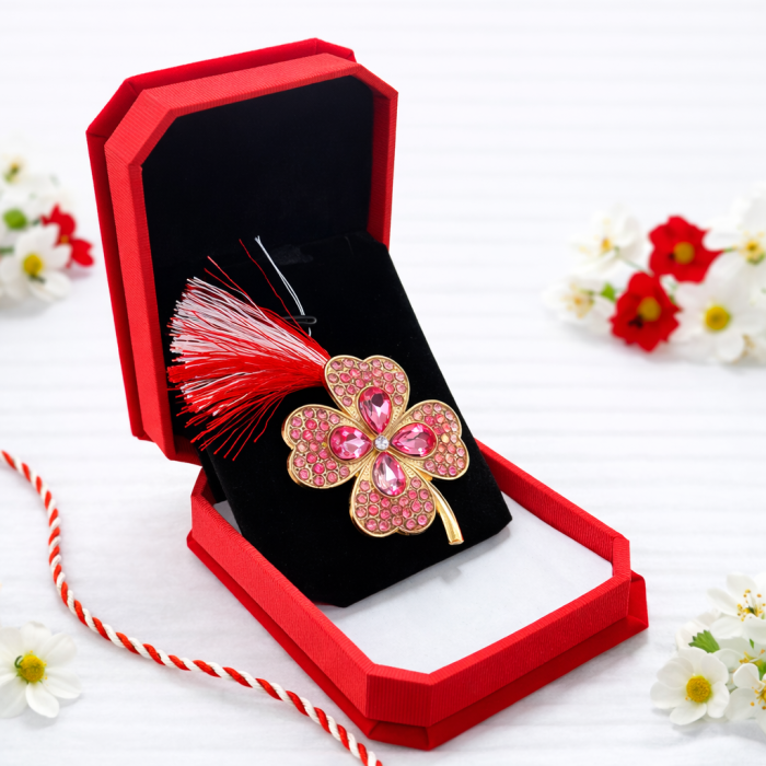 Brosa Trifoi Martisor cu Cristale Roz si Snur in Cutie de Catifea [2]