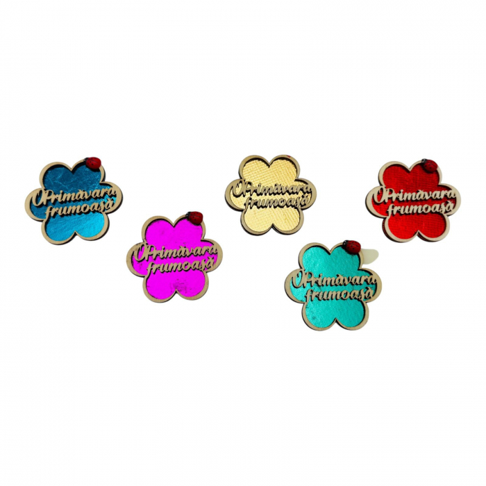 Decoratiune din lemn cu magnet, O PRIMAVARA FRUMOASA, diverse culori, forma de floare 7×7cm,   [3]