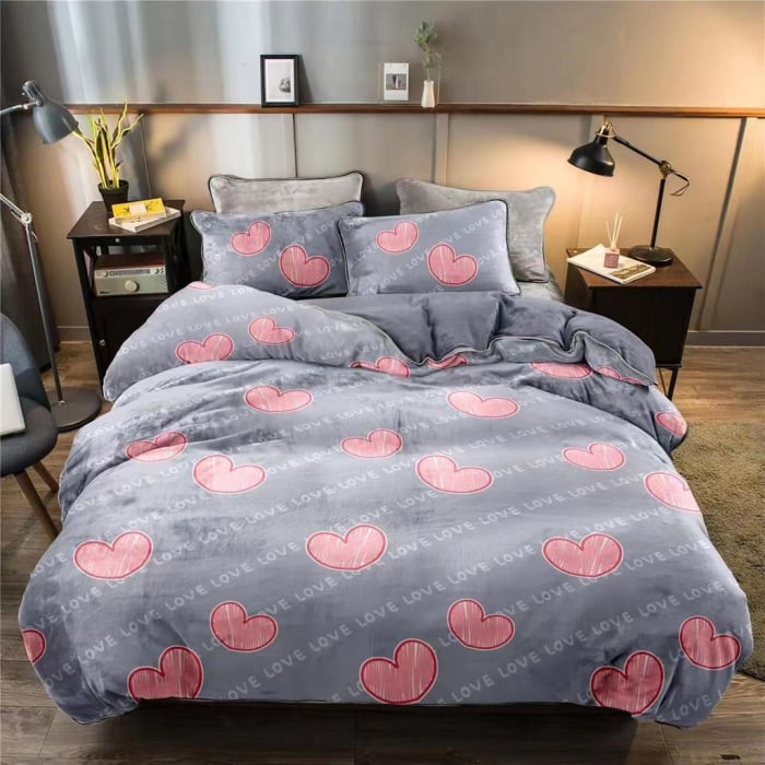 Pătură de Pat Cocolino XXL 200x230 cm cu Inimi Roz „LOVE” – Super Pufoasa si Romantica [1]