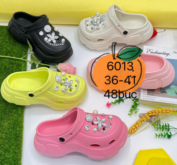 Saboti pentru Dama, Model Turnat Înalt, Accesorizat cu Lanț și Strasuri Mari – Culori Combinate (Mărimi 36-41),  [2]
