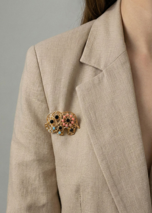 Set 12 brose Martisor pe carton prezentare, 17x10 cm, Cadou 1 Martie, Elefant multicolor [3]