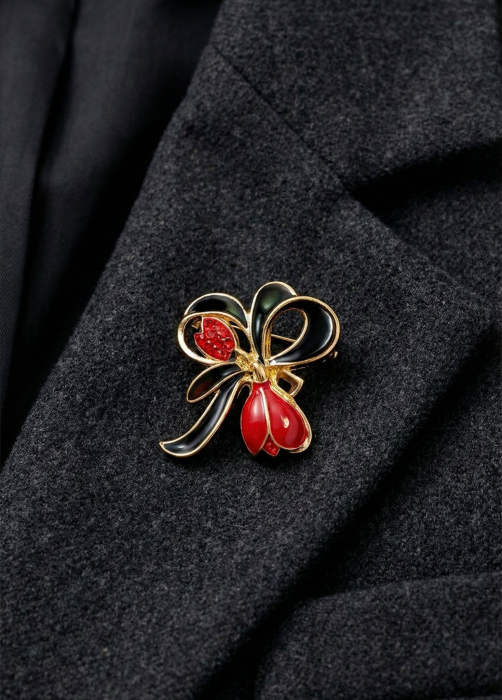 Set 12 brose Martisor pe carton prezentare, 17x10 cm, Cadou 1 Martie, Lalea si trifoi norocos [3]