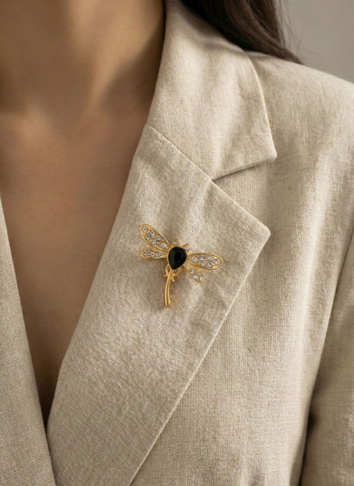 Set 12 brose Martisor pe carton prezentare, 17x10 cm, Cadou 1 Martie, Libelula delicata [3]