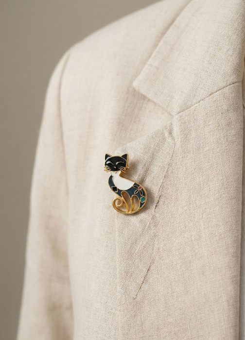 Set 12 brose Martisor pe carton prezentare, 17x10 cm, Cadou 1 Martie, Pisica eleganta [3]