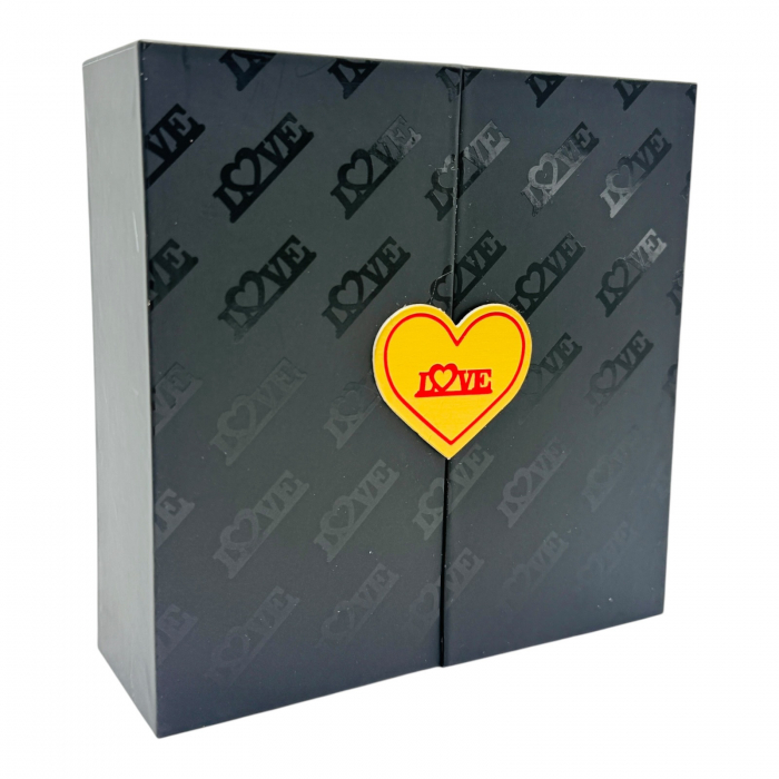 Set Cadou Elegant „Love”, aranjament floral,NEGRU, 16x16x5cm – Cadoul Perfect pentru Momente Speciale  [5]