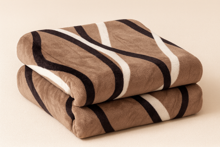 Patura Cocolino 200x230 maro bej cu model abstract, pufoasa pentru pat dublu [1]