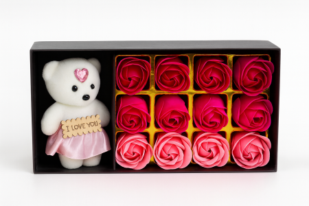 Set Cadou Ursulet I Love You cu 12 Trandafiri din Sapun Roz, Cutie Premium, 22X11X5CM [1]