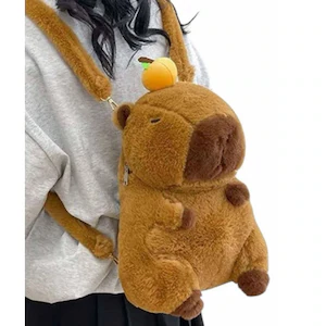 Jucarii de plus - Rucsac Capibara Plus 35 cm cu Portocala – Ghiozdan Pufoas, Kawaii, Cadou Ideal