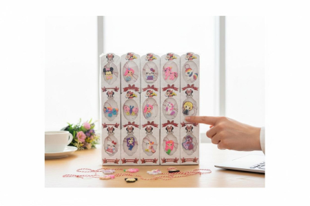 Set 45 martisoare din silicon pentru copii figurine vesele ambalate individual 10x4.5 cm [3]