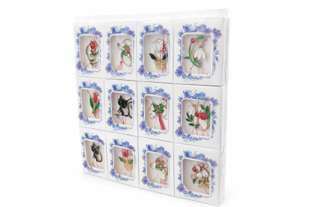 Set 18 brose martisor marime medie ambalaj individual elegant 8.5x8.5 cm [1]