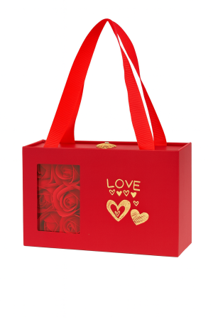 Cutie cadou tip punga 15x9.5x5 cm cu 6 trandafiri de sapun rosii si colier, model Love [2]