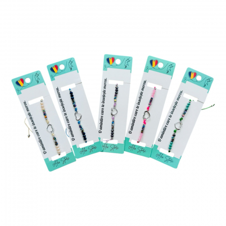 Bratara multicolora cu inima – simbol al iubirii si al stilului boho plin de culoare,  [1]