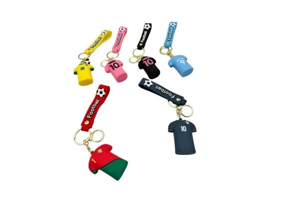 Haine si accesorii Engros - Breloc tip tricou din silicon – accesoriu colorat si durabil pentru chei sau ghiozdan, calitate superioara, 