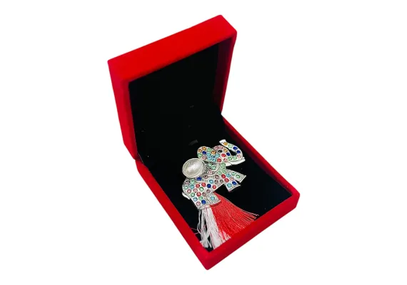 Bacanie Engros - Brosa Elefant cu Strasuri Multicolore si Ciucure Traditional pentru Martisor, in Cutie Catifelata Premium -  