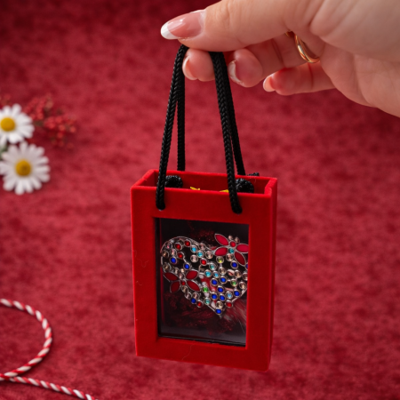 Brosa Inima Martisor cu Strasuri Multicolore si Fluturi Roz in Cutie de Catifea [2]