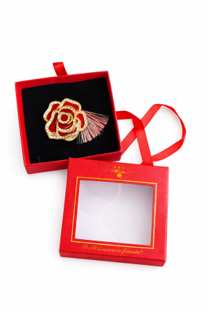 Brosa Martisor 5cm, Trandafir rosu, in cutie gentuta 7x7 cm cu fereastra, cadou 1 Martie [1]