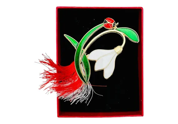 Bacanie Engros - Brosa Martisor Ghiocel Norocos, marime mare, ambalata in cutie rosie, 8.5×6.5×2.5cm,  