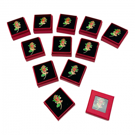 Brosa Martisor in cutiuta cu fereastra, 5×5cm, Trandafir, model 2025,   [3]