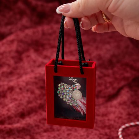 Brosa Paun Martisor cu Strasuri Multicolore si Perla Sidefata in Cutie Eleganta [2]