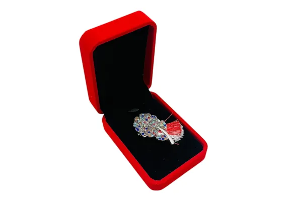 Bacanie Engros - Brosa Trandafir argintiu de Lux cu pietre multicolore si Ciucure pentru Martisor, in Cutie din Catifea Premium 