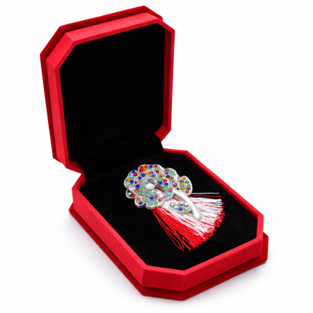 Brose ambalate elegant - Brosa trandafir martisor cu strasuri multicolore in cutie de catifea