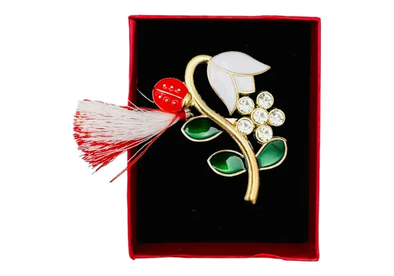Bacanie Engros - BrosaGhiocel cu Buburuza, marime mare, ambalata in cutie rosie, 8.5×6.5×2.5cm 