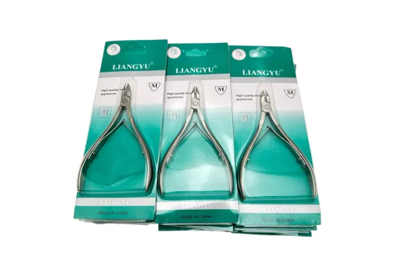 Produse de manichiura Engros - Cleste de unghii din inox, calitate superioara – Precizie si rezistenta pentru taiere profesionala, 