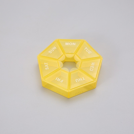 Cutie separator medicamente cu zilele saptamanii, , Plastic, 7 compartimente, Galben [1]