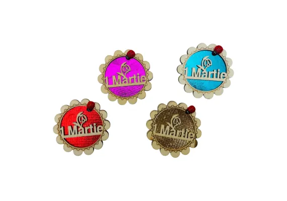 Bacanie Engros - Decoratiune din lemn cu magnet, 1 MARTIE, diverse culori, forma de floare, 6.5×6.5cm,  