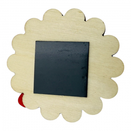 Decoratiune din lemn cu magnet, 1 MARTIE, diverse culori, forma de floare, 6.5×6.5cm,   [3]