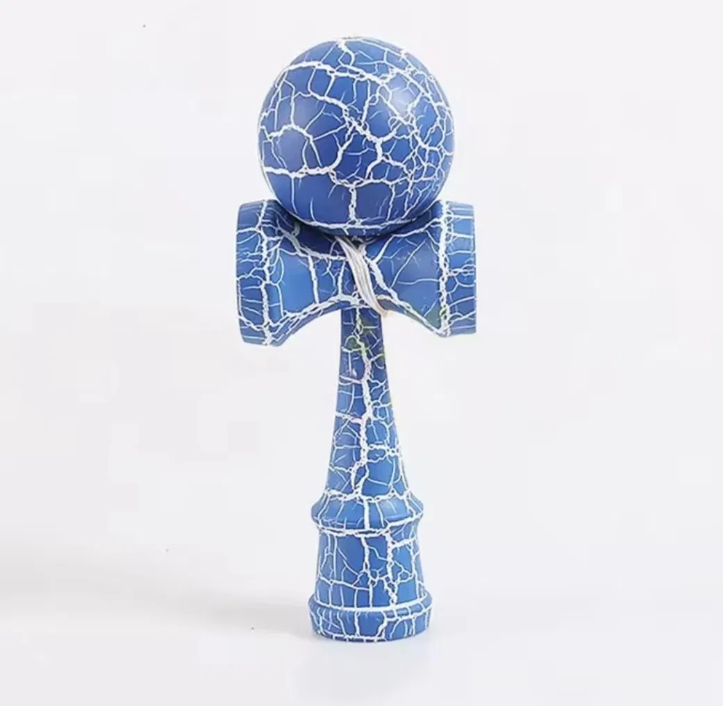 Kendama din lemn 18 cm, cracked– model clasic cu design crapat, suprafata antialunecare [1]