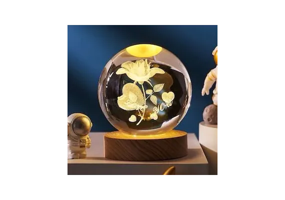 Articole pentru Casa Engros - Lampa de veghe Glob Cristal 3D cu Floare, 8cm, lumina calda ambientala, cu baza din lemn, decor delicat pentru dormitor si birou, 