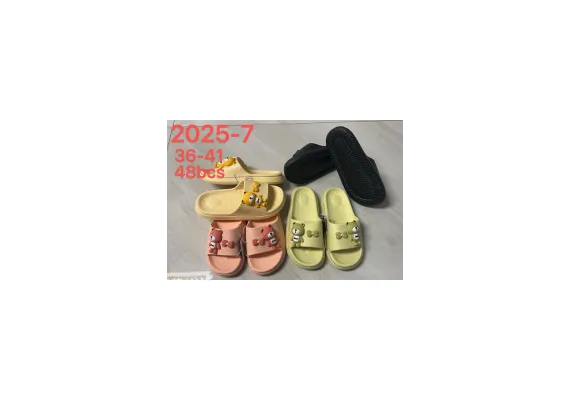 Haine si accesorii Engros - Pachet avantajos 36 perechi de papuci de vara pentru dama modele si culori combinate, marimi 36-41, 