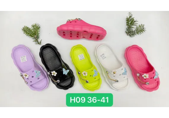 Haine si accesorii Engros - Papuci de vară pentru damă model turnat, confortabili, stilizați cu lanț și strasuri mari, culori combinate, mărimi 36-41, 