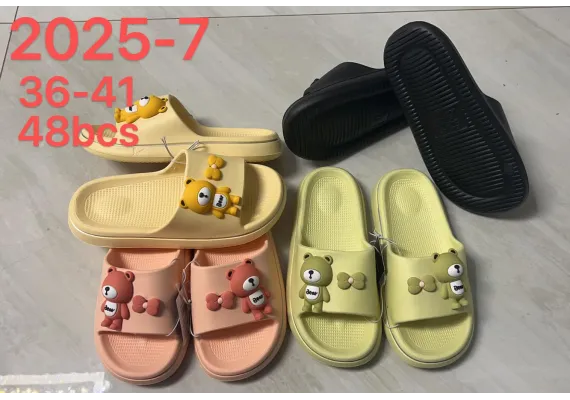 Haine si accesorii Engros - Papuci pentru dama , model cu ursulet si fundita,confortabil, diverse culori