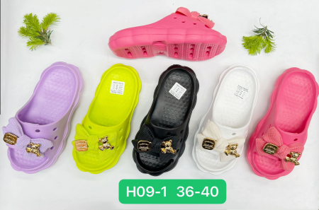 Papuci pentru dama , model turnat, accesorizat, diverse culori, H09-1 [1]