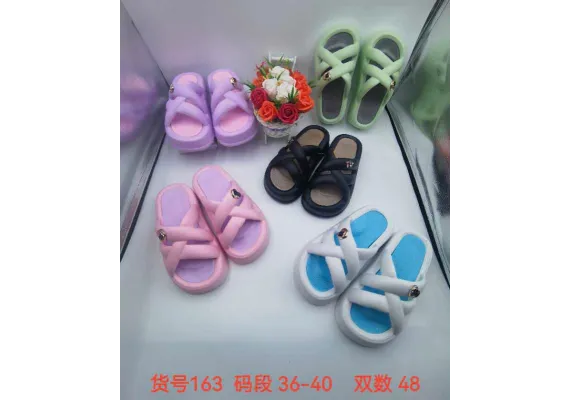 Haine si accesorii Engros - Papuci pentru dama , talpa semi-inalta, model confortabil, diverse culori, marimi 36-41