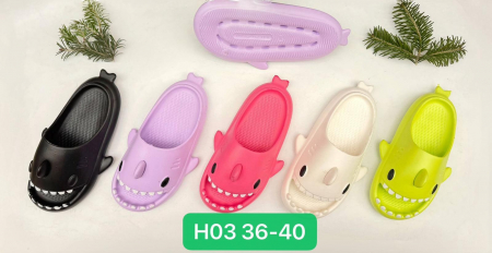 Papuci Unisex Marimi 36-40 – Model Rechin Amuzant, Talpa Moale si Material Confortabil, Culori Combinate pentru Casa, Dus sau Vacanta,  [1]