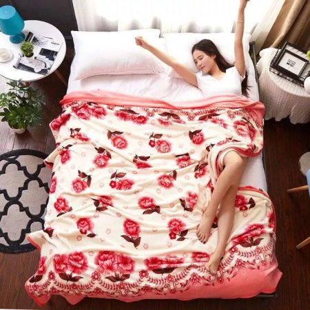 Paturi cocolino Engros - Patura Cocolino XXL 200x230 cm cu Flori Rosii si Margine Roz – Super Pufoasa si Delicata