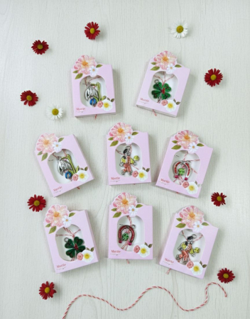 Martisoare ambalate traditional - set-martisoare-premium-in-cutii-elegante-individuale