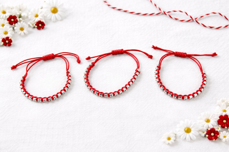 set-20-bratari-martisor-rosii-margele-argintii. [1]