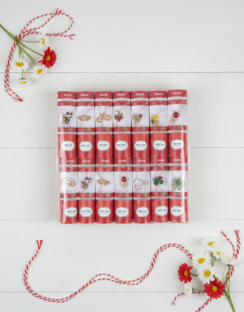 set-martisoare-premium-in-cutii-elegante-rosii [1]