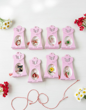 Martisoare ambalate traditional - set-martisoare-premium-in-cutii-elegante-roz