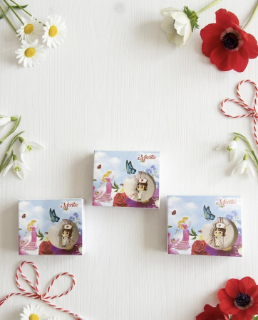 Martisoare ambalate traditional - Set 24 Brose Martisor, 7x9 cm, Medic, Cadou 1 Martie personal medical