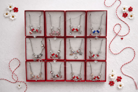 Set 12 bratari martisor din metal argintiu cu charm-uri [1]