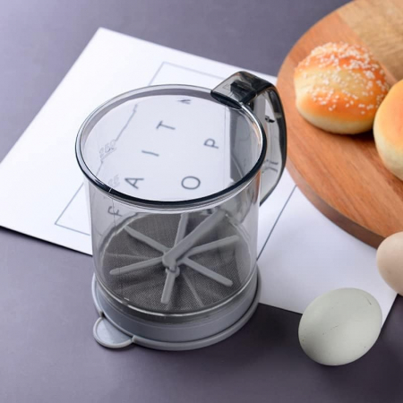 Sita Cernator Manual de Faina Portabila, , din Plastic, cu Maner, Strat Dublu, 15 x 12 x 11 cm, Transparent Gri Inchis [4]