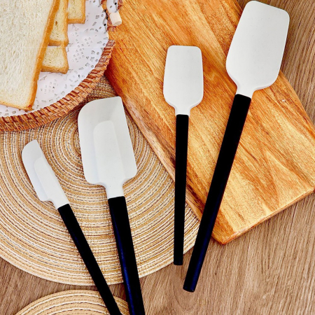 Ustensile de Bucatarie, , Set din 4 bucati, din Silicon si Lemn, Spatule de Diferite Dimensiuni, Termo rezistente, Antiaderente, Instrument de Amestecat in Bucatarie, Alb-Negru [2]